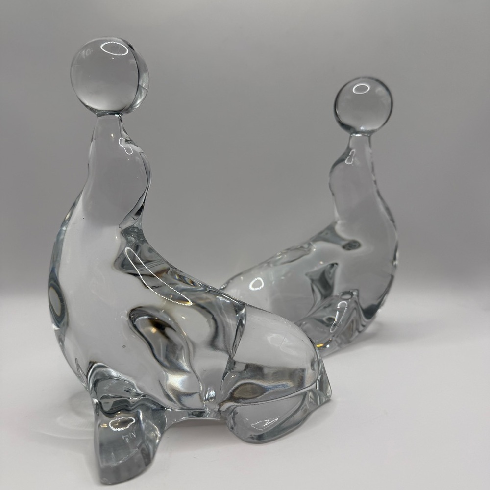 Set Of 2 Vintage Martinsville Heavy Glass Bookends Figurines Seal Balancing Ball - Picture 2 of 8